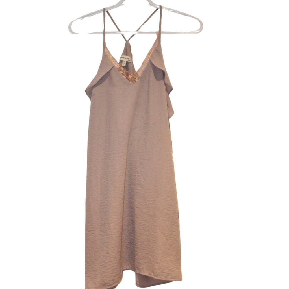 2/$30 🏷 Monteau Taupe with Lace Slip Dress Size S
